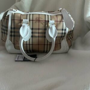 Brand new Burberry hand bag, Never used.